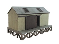 Bachmann 44-006B Scenecraft Corrugated Goods Shed Brown (Pre-Built)