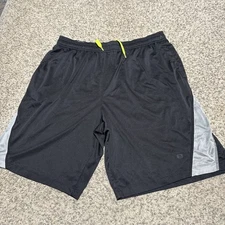 Layer 8 Athletic Shorts Drawstrings Men’s Size Large (35x10)