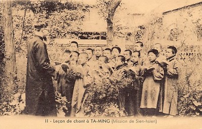 China - Diocese of Xianxian (Sien-Hsien) - The singing lesson at Ta-Ming - Publ.