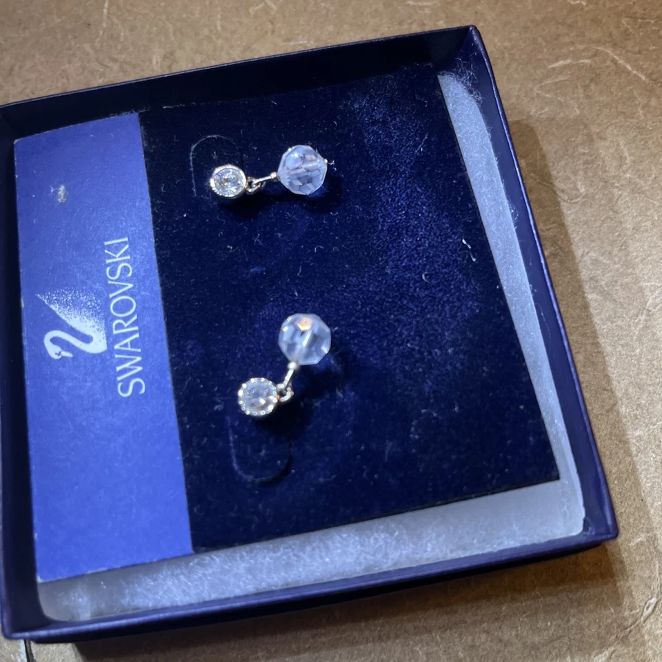 Brincos pendentes de cristal Swarovski ouro 14K com gota de cristal - Imagem 4 de 4