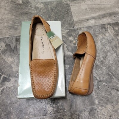 Vintage 90s y2k Thom McAn Camel Leather Square Moc Toe Basket Weave Loafers 7.5