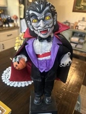 VTG Halloween Holiday Creations Animated Dracula Vampire 16" Sound Works *READ*