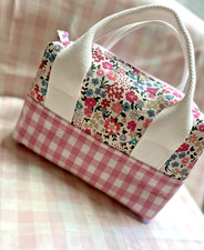 Cotton handmade travel bag, makeup bag, jewelry bag, zipper bag, floral bag