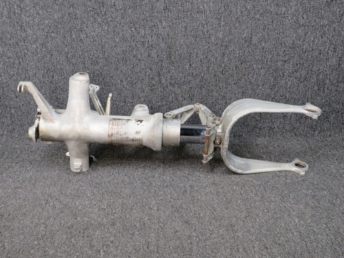 5542000-807 Cessna Citation 550 Nose Landing Gear Assembly