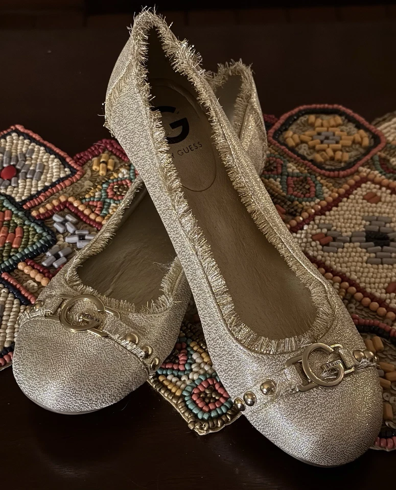 Planos sin cordones Guess Premium - Excelente estado - Mujer talla 7,5 Foto 2 de 4