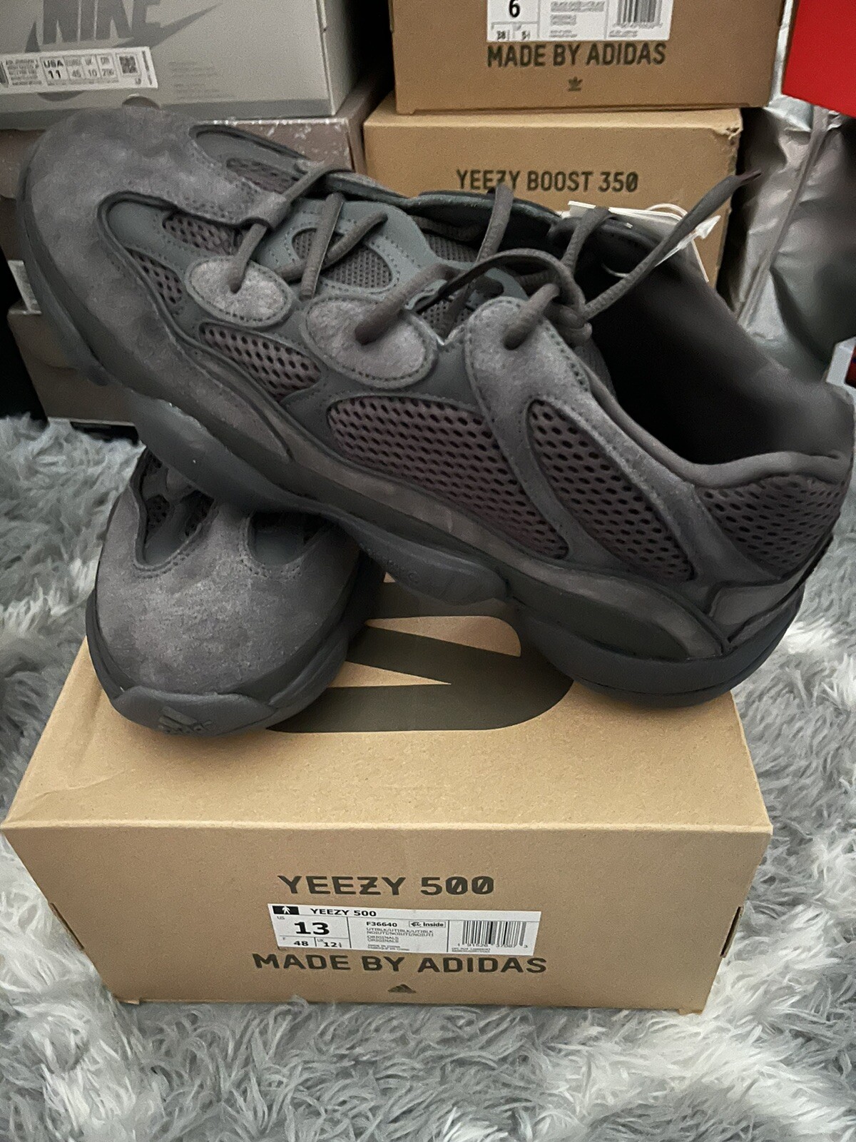 yeezy 500 bred