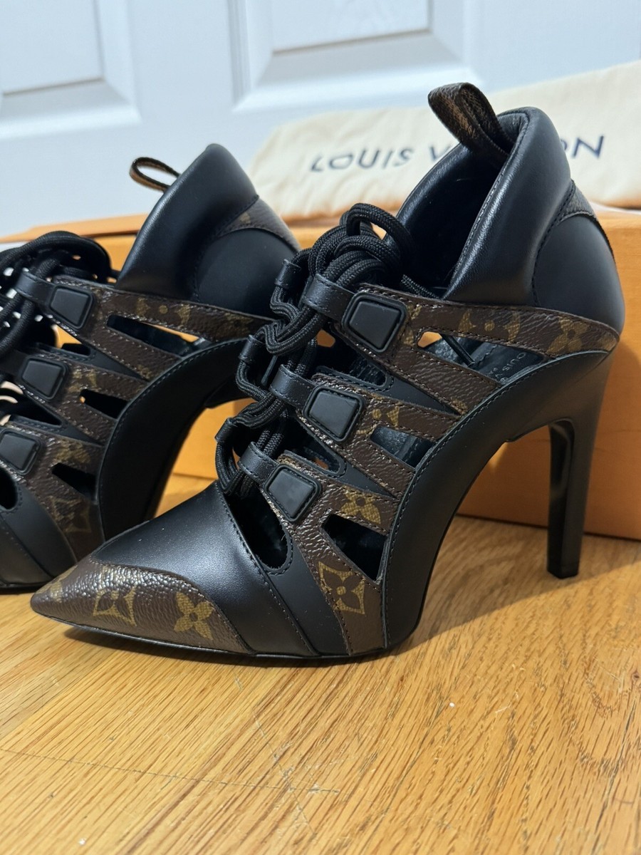 Louis Vuitton Streamline Pump Size