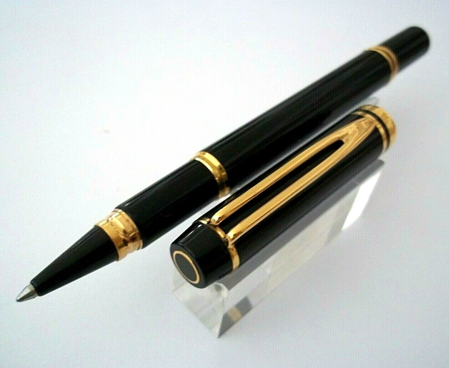 Stylo roller Waterman Man 200 en laque noire précieuse et attributs dorés