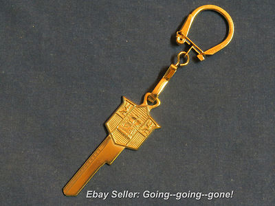 24KT GOLD PLYMOUTH MAYFLOWER CREST KEY BLANK & KEY CHAIN Y131 X1199G ...