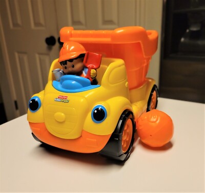 Fisher Price Little People Dump Truck Discover Cause Effect 8 Sounds and Phrases