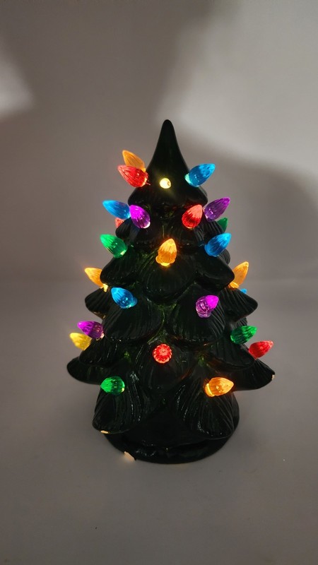 Vintage Mold Ceramic CHRISTMAS TREE 9” Painted Green Lights Up Battery Operated