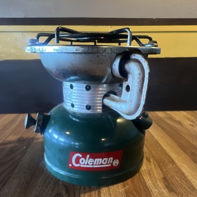 Coleman 502 Sportster  1-Burner Gas Camping Stove 5000 BTU Green 6/1963