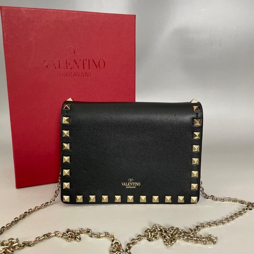Valentino Garavani Rockstud Leather Shoulder Bag Small Black Pre-owned From Japa