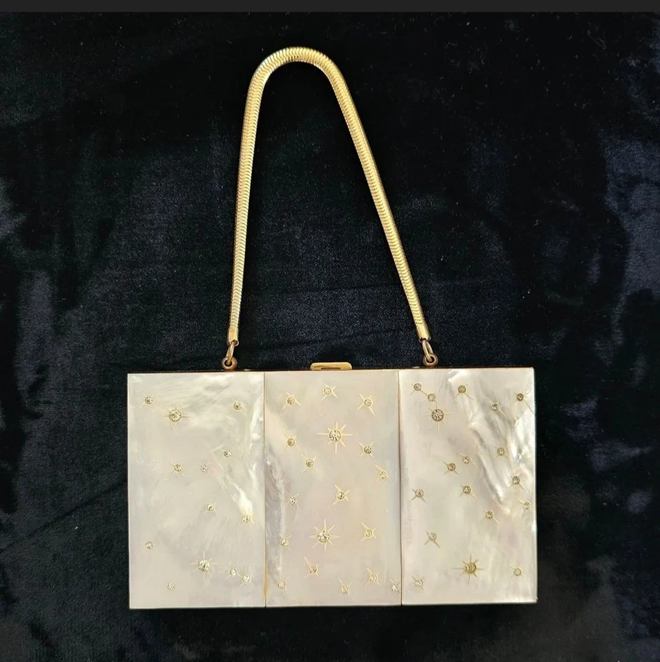 Cartera compacta vintage de madreperla de los años 50 y caja joyería media luna Foto 2 de 4