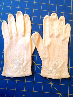 Beaded Ladies Gloves