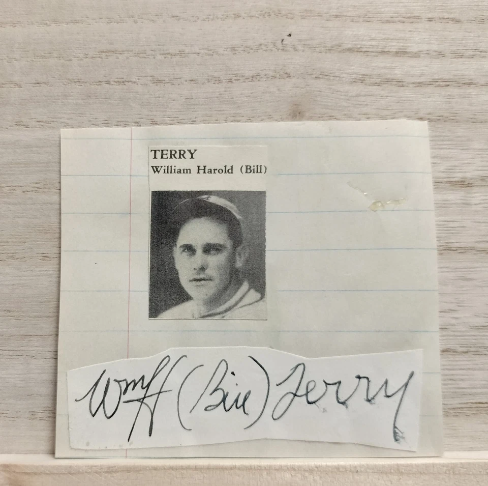 William Harold (Bill) Terry Signed Cut - Image 2 of 4