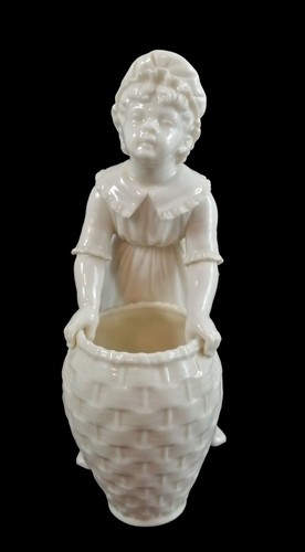 Antique porcelain Hadley Royal Worcester Kate Greenaway girl basket figurine 827 - Picture 10 of 14