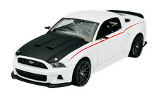 MAISTO 2014 FORD MUSTANG STREET RACER WHITE 1:24 DIE CAST METAL MODEL NEW BOX