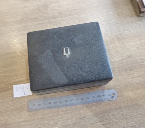 GOOD  ANTIQUE  BULOVA WRIST WATCH CASE / BOX