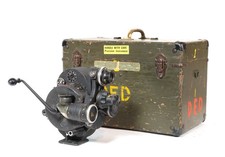 Bell  Howell 35MM Eyemo 71 Cine Camera w/Eyemo Elec. Motor  Much More  Works