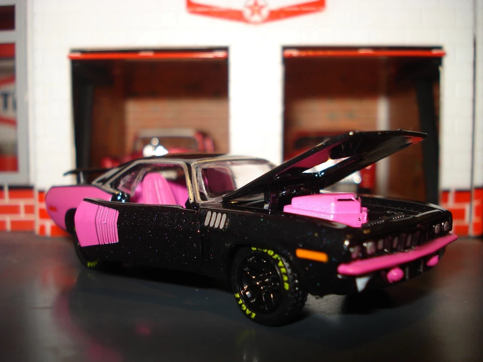 1971 PLYMOUTH HEMI'CUDA 426  LIMITED EDITION 1/64 BLACK METALLIC M2 NEW MUSCLE - Image 2 of 4