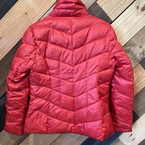 Women’s Red Guess Puffer Jacket Coat Warm Comfy Winter Waist Length Medium - Picture 9 of 11