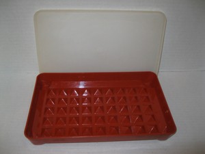 hot dog tupperware