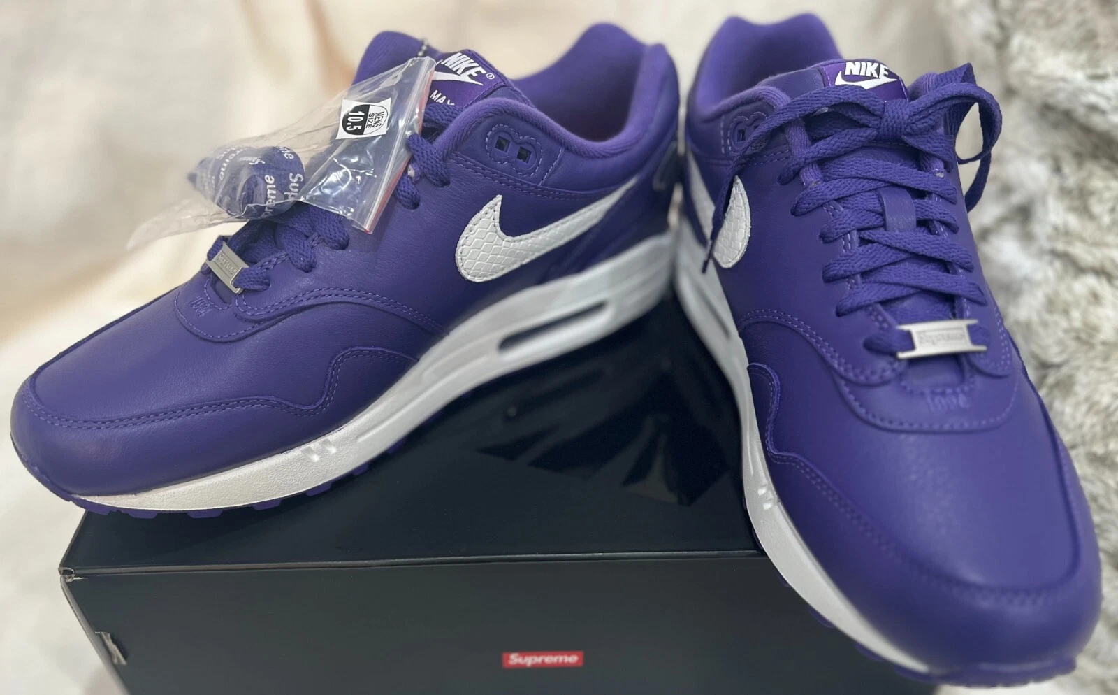 Supreme x Nike Air Max 1 Varsity Violet Taille 11 En Main Expédié sous 24 Heures