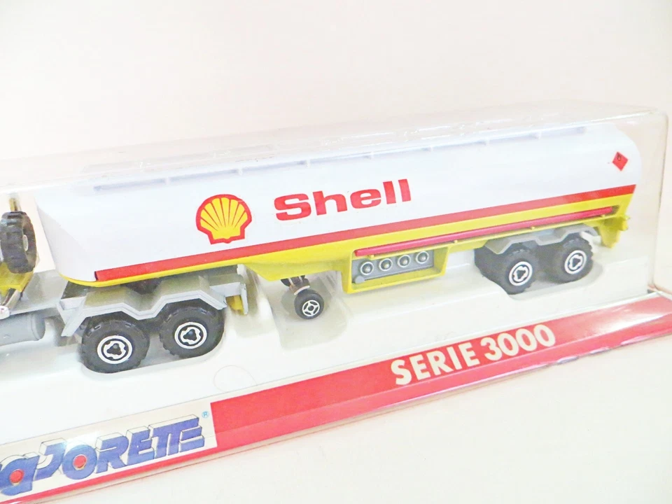 MAJORETTE SERIE 3000 3040 'SCANIA SHELL TANKER LORRY' 1:60. MIB/BOXED. - Image 3 of 4