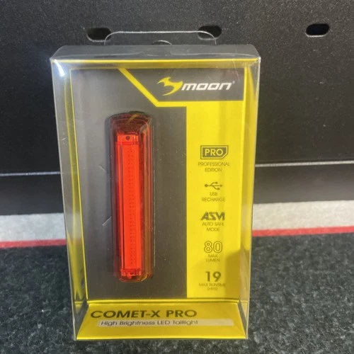 Moon sport comet-x Pro C2 80lm tail light