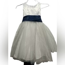 Joy Kids USA Size 6/ Formal Dress with Navy Sash