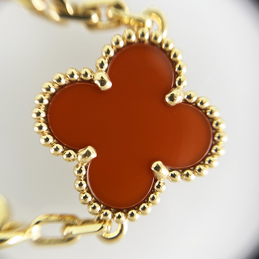 Van Cleef & Arpels Vintage Alhambra VCARD35500 Yellow gold Carnelian Bracelet thumbnail 11