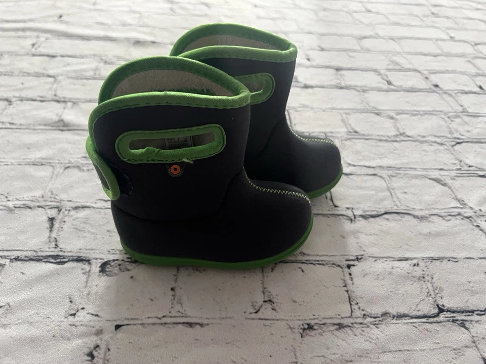 Botas Baby Bogs Talla US 6/EURO 22 Foto 3 de 4