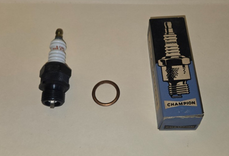Champion 6 com spark plug