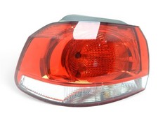 RÜCKLICHT LINKS AUSSEN VW Golf VI (5K1) Hatchback 1.6 TDI 16V (CAYC) 5K0945095E