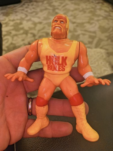Hasbro WWF Series 1 Hulk Hogan Gorilla Press Slam ...
