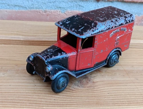 DINKY TOYS NO.34B ROYAL MAIL VAN(Original)