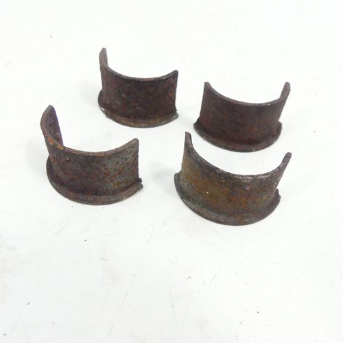 Honda CB 650 EZ:82 4x Briede Auspuff Halbmonde Auspuffbefestigung 42280