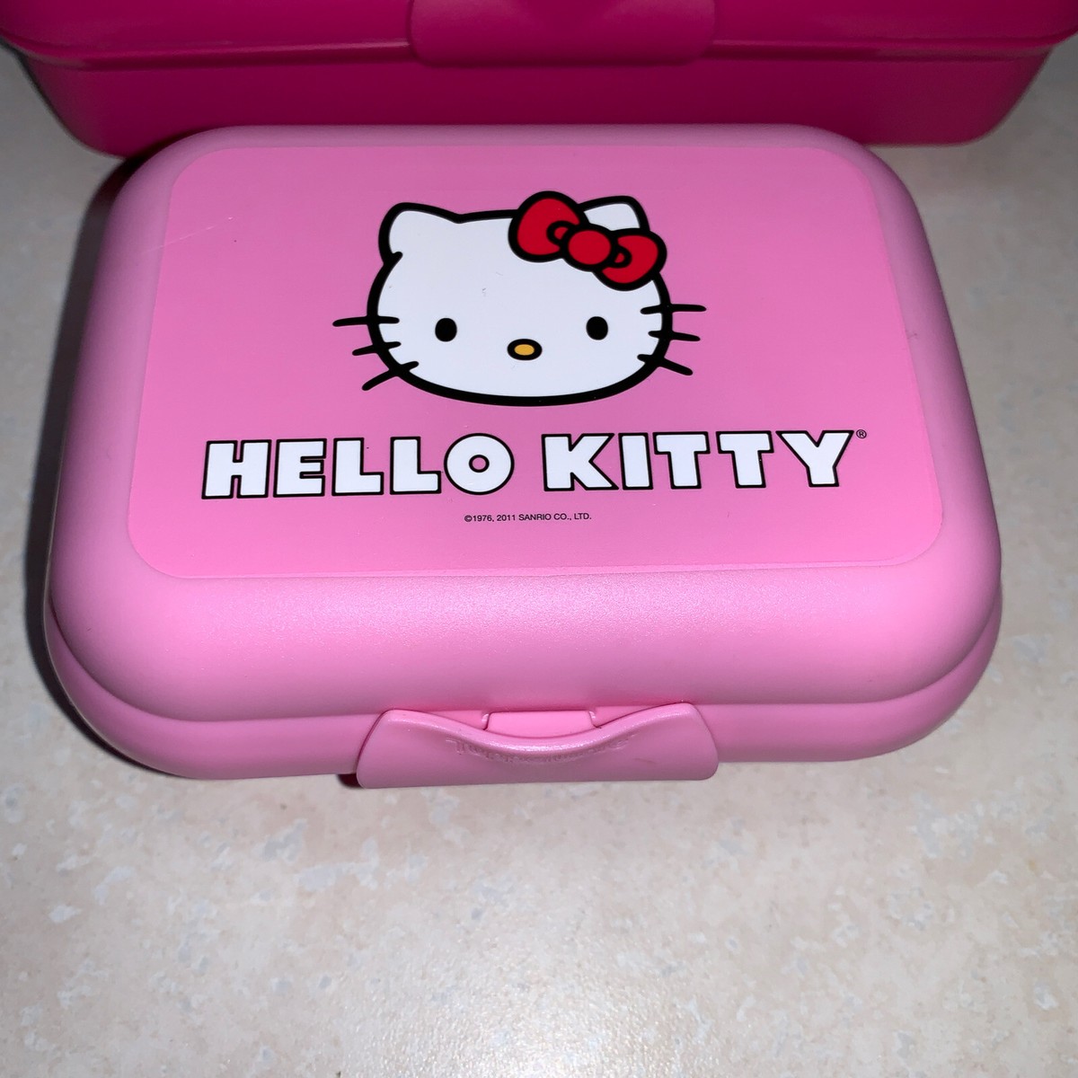Hello Kitty Tupperware 2011 Lunch Box and Snack Containers Set of