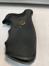 Pachmayr Combat Gripper W/ Medallion Fits S&W N-Frame SQ BT Revolvers SN-GP NEW