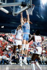 Bill Walton of the San Diego Clippers Basketball 1980 Photo 5