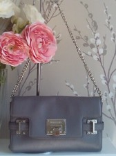 Borsa pochette Michael Kors Astrid in pelle grigia catena argento tracolla
