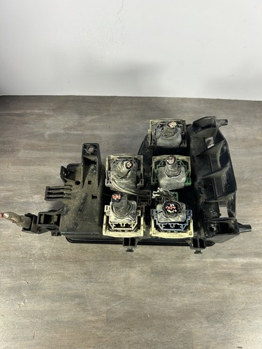 Dodge Ram 1500,2500 5.7L Engine Fuse Box 2002-2005 P56051039ad A - Picture 7 of 9