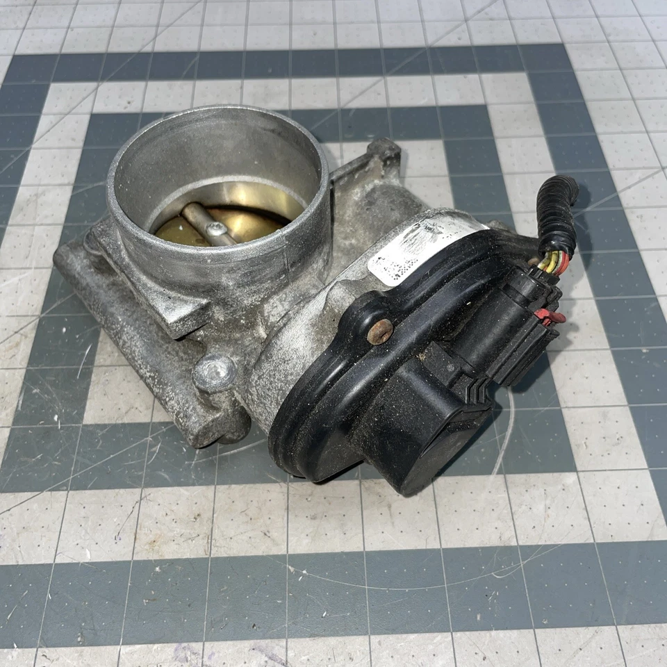 2005 2007 Ford Five Hundred 500 Throttle Body Throttle Assembly - Image 2 of 4