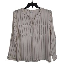 Ladies V neck pullover Blouse NWT