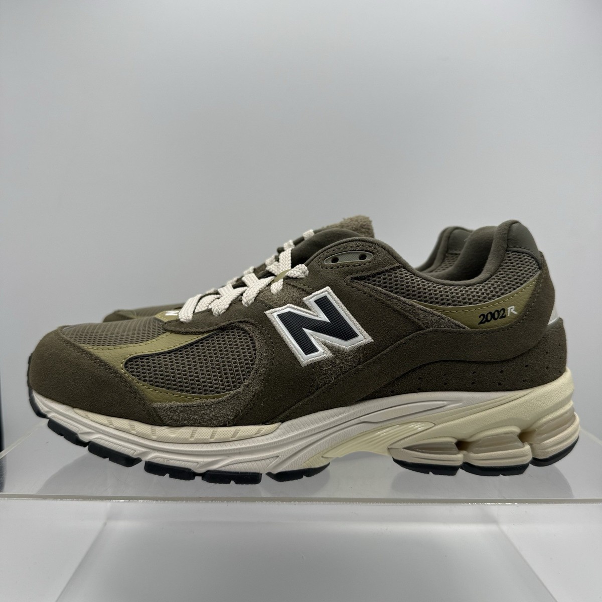 Brand New Men's New Balance 2002R Olive Moss Green White M2002RZD