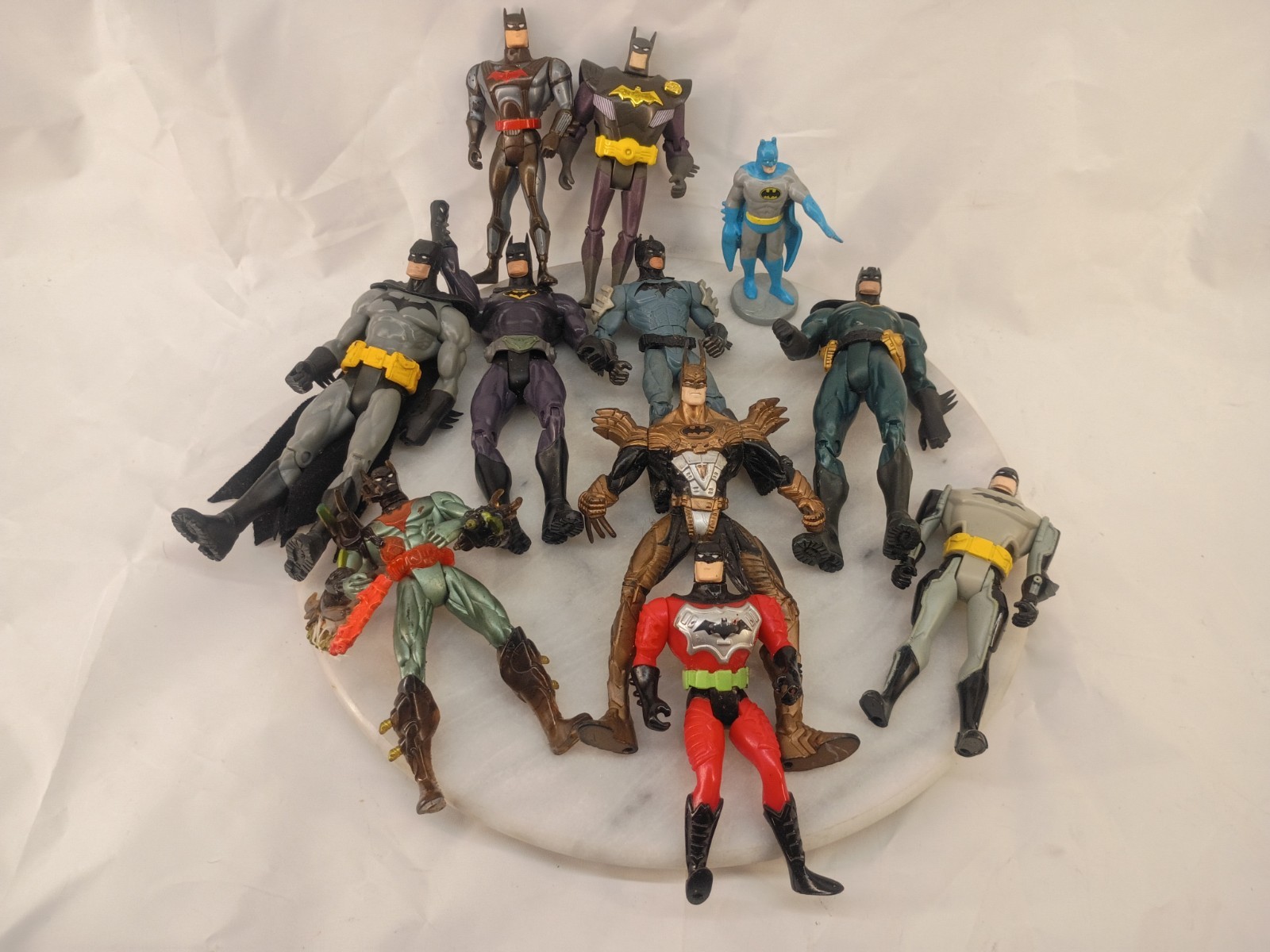 Lot Of 11 Assorted Batman Action Figure Toys Various Size Age Manufacturer