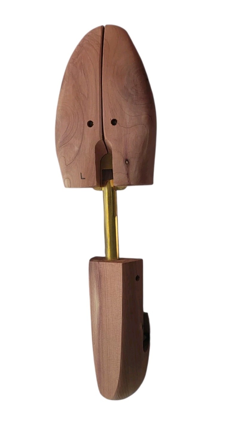 Cedar Elements Split Toe Shoe Trees Size LARGE 6 Pairs Little Wholesale Program