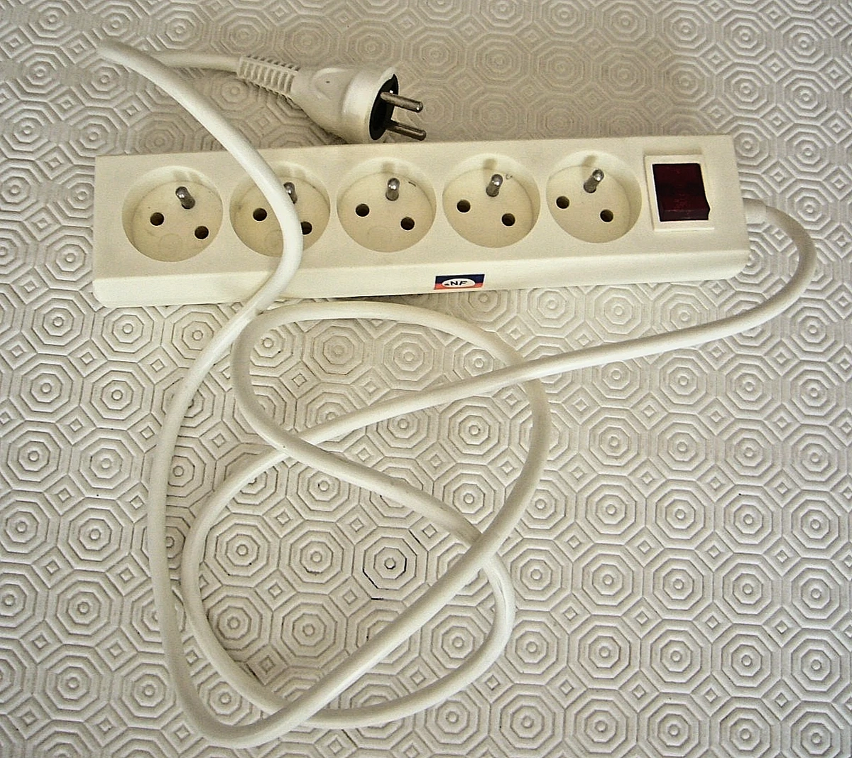 Multiprise Murale À 4 Prises Avec 3 Usb Et 1 Type C, Multiprise Usb