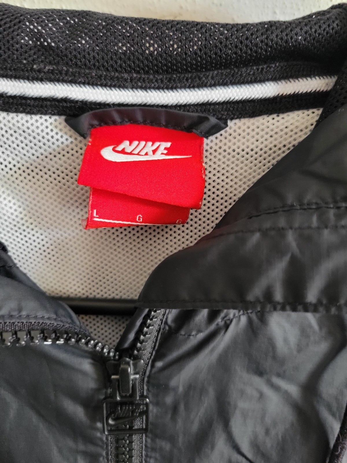 SACAI X NIKE Felpa a vento Nike uomo anni 90 nera wht large